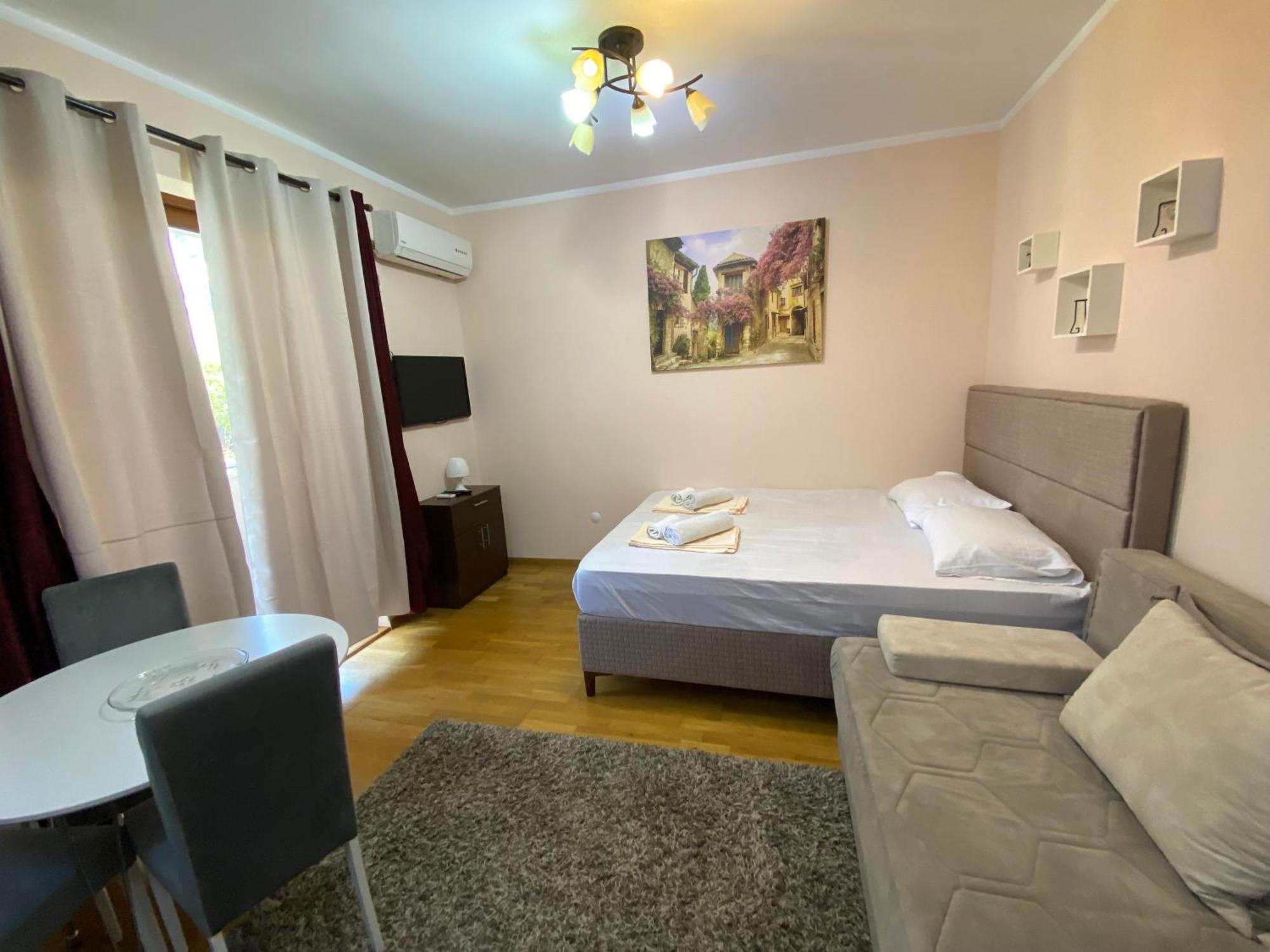Yasmin Apartment